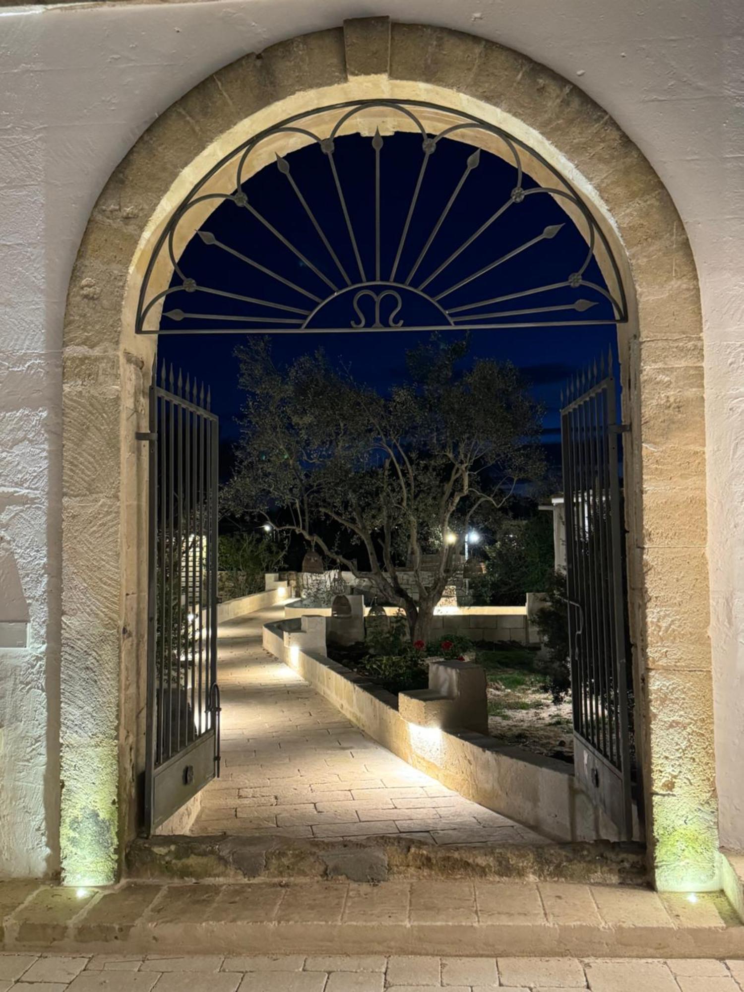 Masseria Messapia Wine Resort & Spa Salento Мезаньє Екстер'єр фото